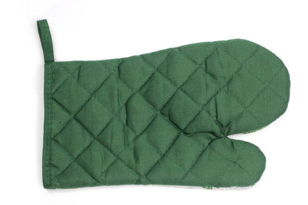 绿色厨房防护手套隔离在白色背景图片下载