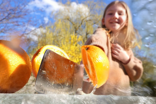 打破瓶子图片下载