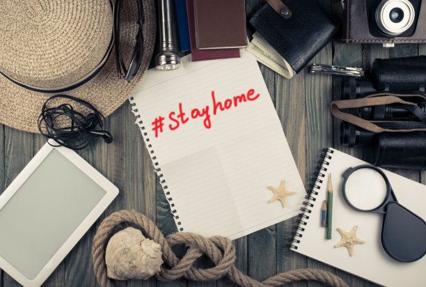 因新冠肺炎疫情取消出行、取消和限制出行、自我隔离，防止新冠肺炎传播图片下载