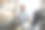 年轻父母在家工作，抱着男婴图片下载