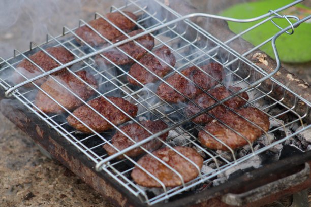 切达肉丸烤肉串/烤肉串图片下载