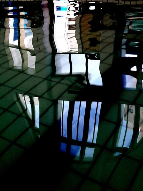 浴室的反射图片下载