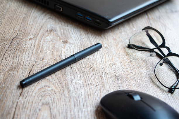 艺术技术(高科技)工作的家庭背景图片下载