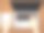 一个人把他的手放在笔记本电脑上，指着笔记本写着，在家里工作图片下载