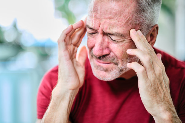 突然头疼图片下载