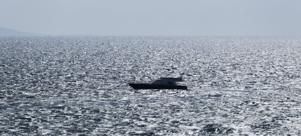 土耳其爱琴海沿岸的纤维游艇图片下载