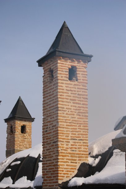 雪中的老房子图片下载