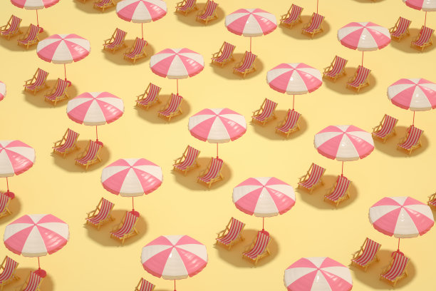 沙滩椅和雨伞，简约的夏季概念图片下载