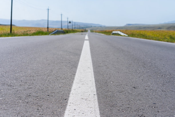 通往地平线的路图片下载