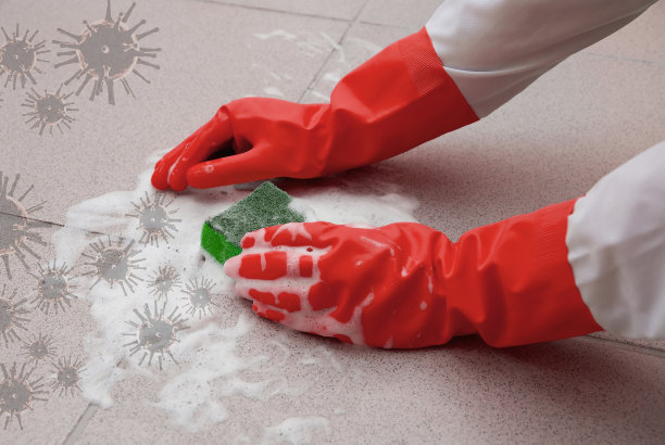 用清洁海绵清洗地板，预防COVID-19图片下载