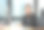 亚洲高级商务女性坐在她的办公桌上与电脑在办公室工作的肖像图片下载