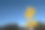 学校人行横道标志与蓝天。图片下载