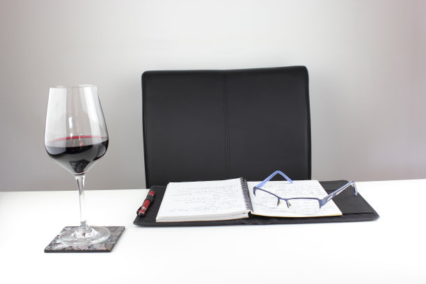 桌子用酒图片下载