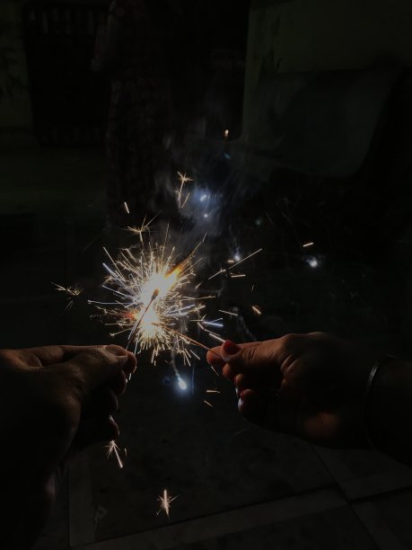 我们一起平息黑暗图片下载