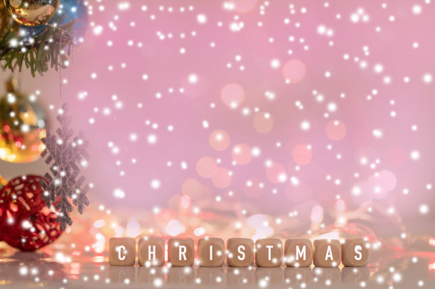 圣诞字上的木块与拷贝空间。图片下载