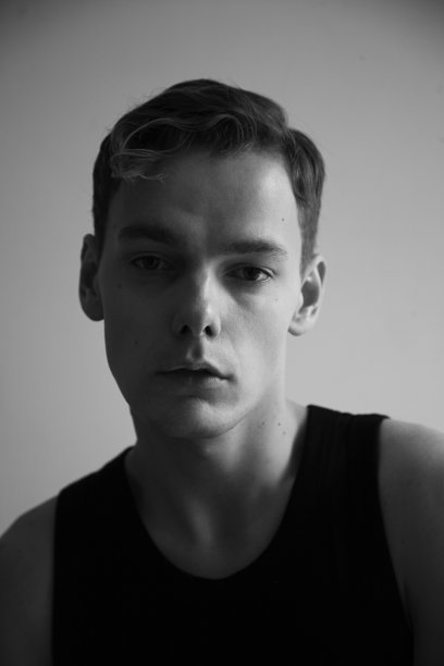 查尔斯图片下载