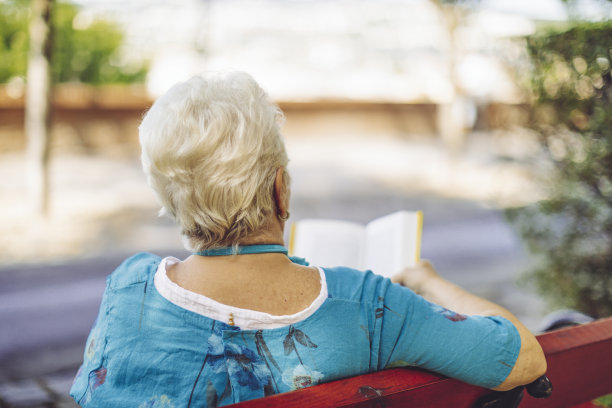 读一本书图片下载