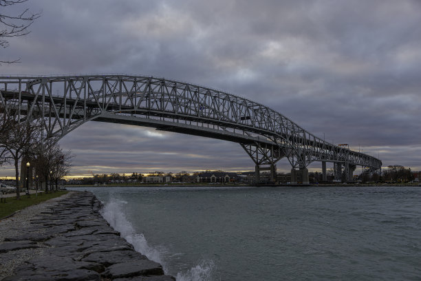 桥上的日落图片下载