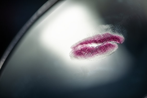 口红的嘴唇图片下载