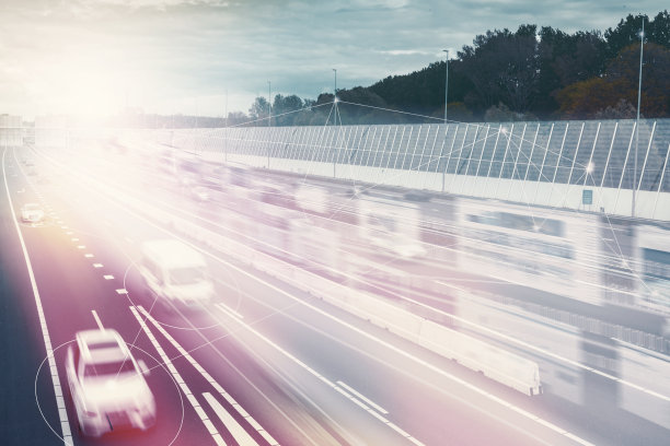 智能交通系统概念、汽车、连接、交通、大数据、数据流、安全系统、智慧城市5G，城市，人工智能，计算机网络，物联网，未来，通信概念图片下载