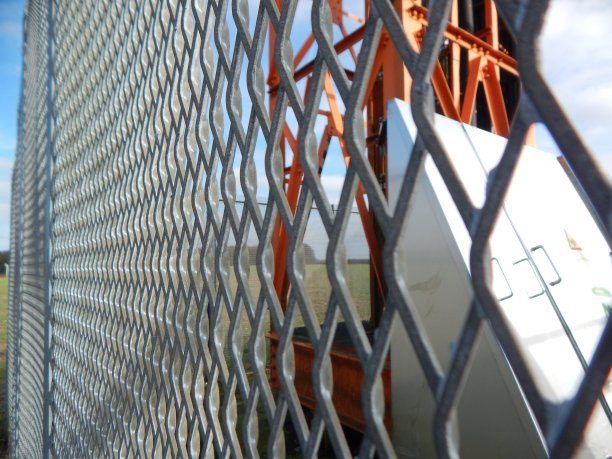 旧金属门图片下载