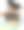 猫头鹰坐在书上，手里拿着笔记本电脑图片下载