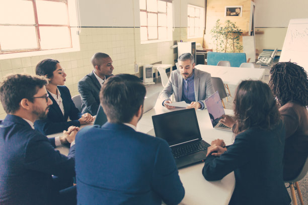 晨会期间集中管理人员图片下载