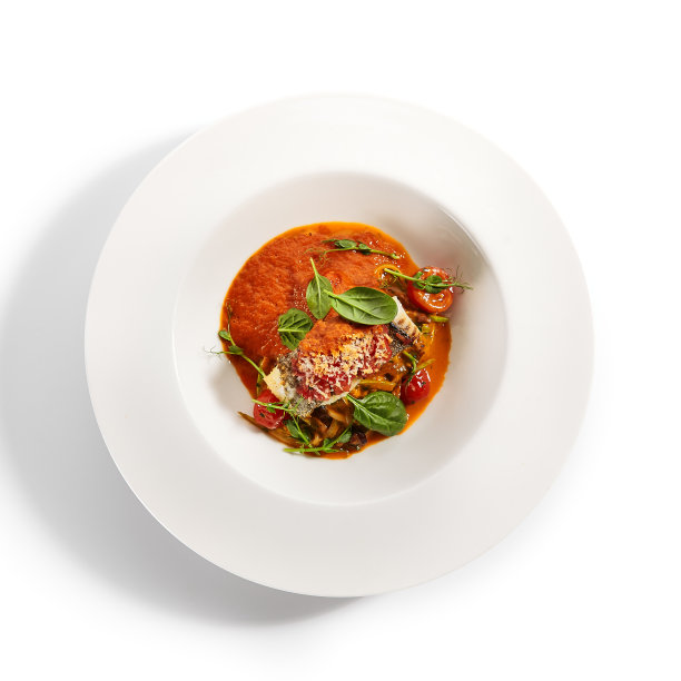 大比目鱼牛排在脆面包俯视图图片下载