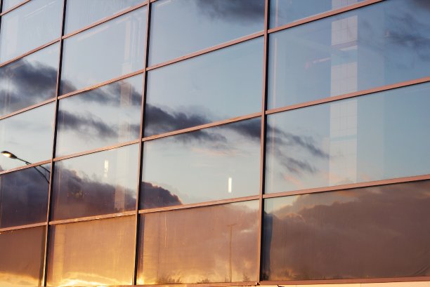 商业大厦和日落图片下载