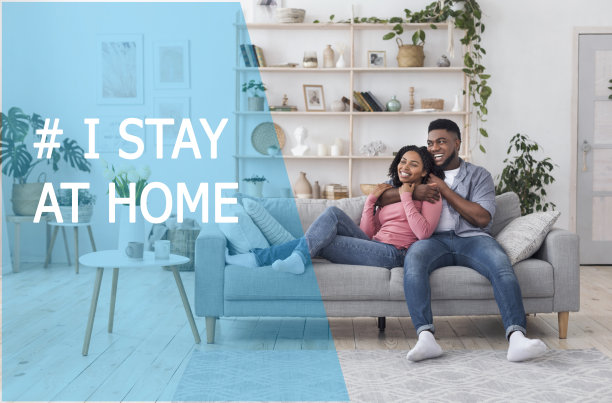 呆在家里。在客厅休息的幸福夫妇的拼贴画图片下载