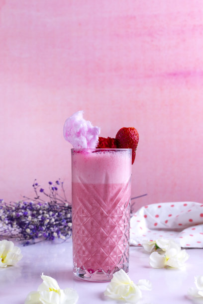 冰镇酒精鸡尾酒介绍图片下载