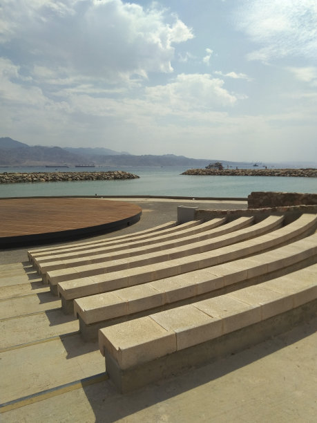 以色列红海和户外剧院景观图片下载