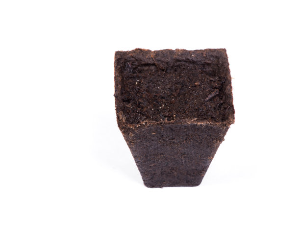 用泥土清空泥炭罐图片下载