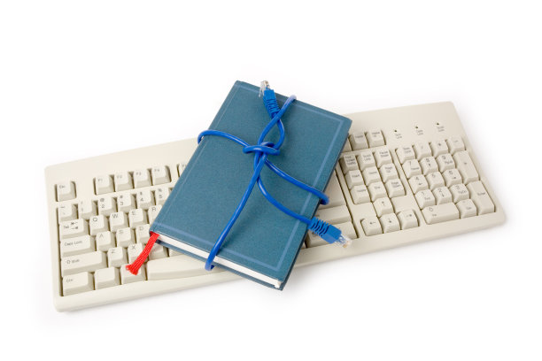 电脑键盘和书图片下载