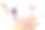 一个女人在她的指甲上粘贴贴纸做法式美甲。这个女孩涂指甲油。指甲护理。美甲沙龙，程序，SPA。指甲护理。修指甲的工具。美,生活方式,魅力。图片下载