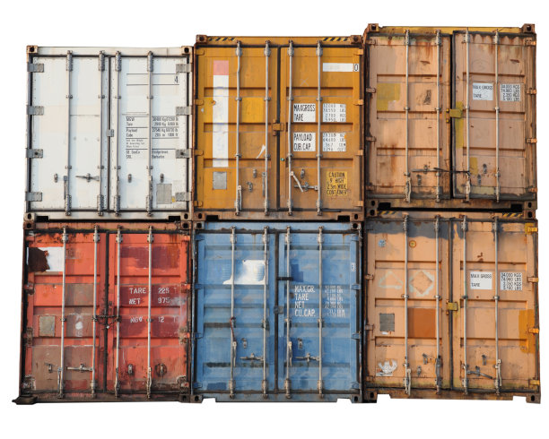 运输或交付的创造性布局。物流行业平面铺设，白色背景上的集装箱箱，包括裁剪路径。图片下载