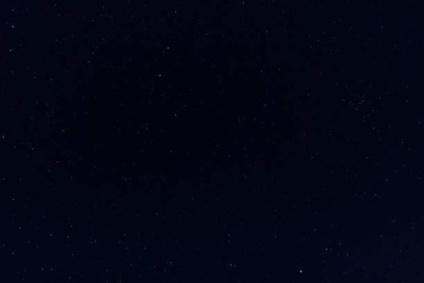 满是星星的夜空图片下载