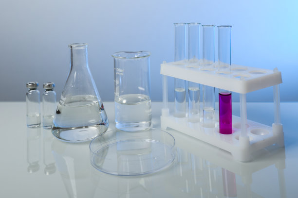 化学烧瓶和实验室玻璃器具的概念背景。图片下载