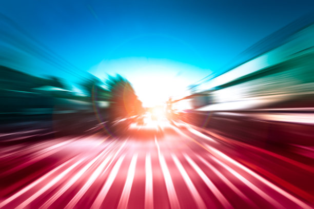 城市夜间交通灯轨迹的抽象图像图片下载