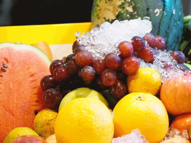 新鲜水果的背景。健康饮食、节食观念、清洁饮食图片下载