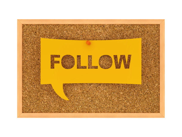 软木板与FOLLOW气泡语音- 3D渲染图片下载