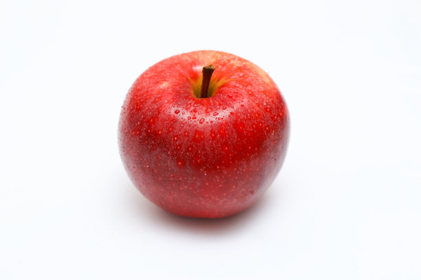 白色背景上的苹果露珠图片下载
