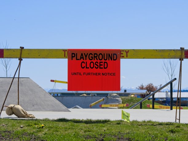 操场因病毒关闭图片下载