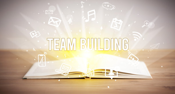 打开一本有业务题词的书图片下载