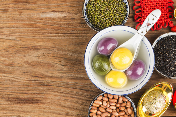 中国元宵节食品金元宝中文翻译:发财的美好祝愿图片下载