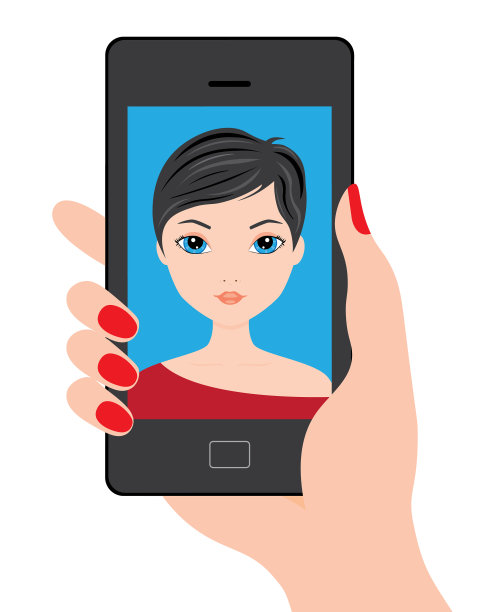 小女孩在用智能手机自拍图片下载