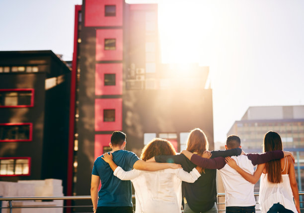 伟大的观点和更伟大的人图片下载