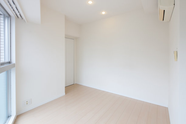 没有家具的生活空间图片下载