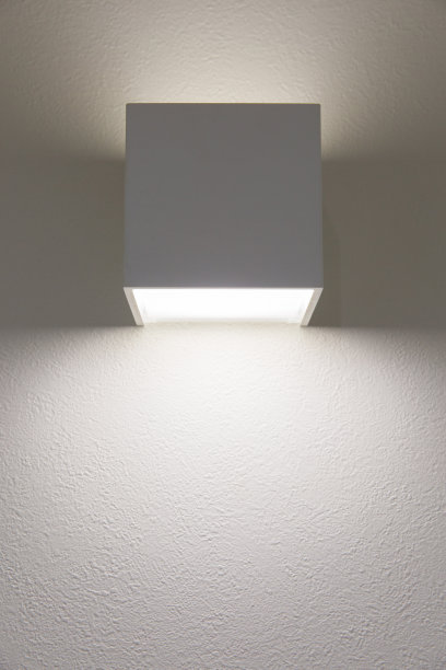 房间里的照明设备图片下载