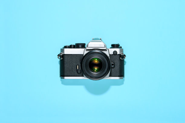 经典复古反光相机的中心蓝色图片下载
